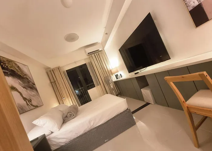 Luxe Hotel-style At Ayala Ave Manila