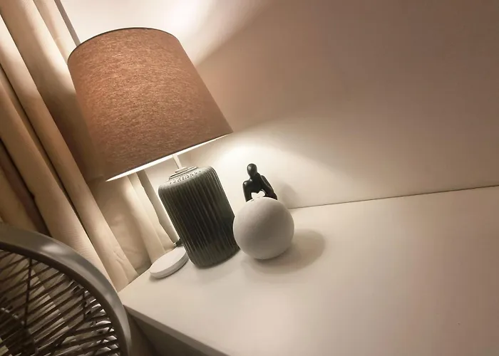 Luxe Hotel-style At Ayala Ave