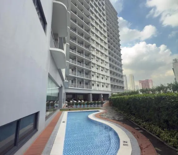 Luxe Hotel-style At Ayala Ave Aparthotel Manila